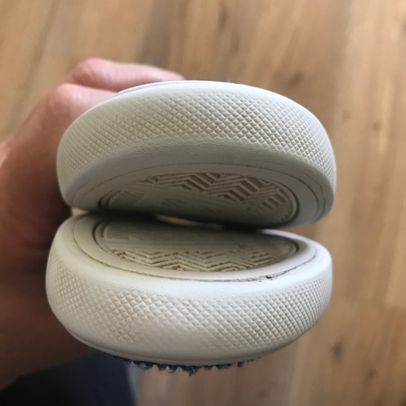 🦊 Gymboree Perforated Slip On Sneakers - Picture 4 of 6